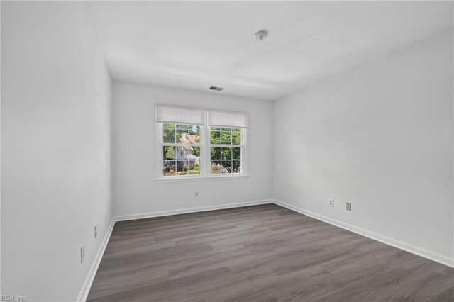 709 Rapidan River Ct Apt D, Chesapeake, VA 23320