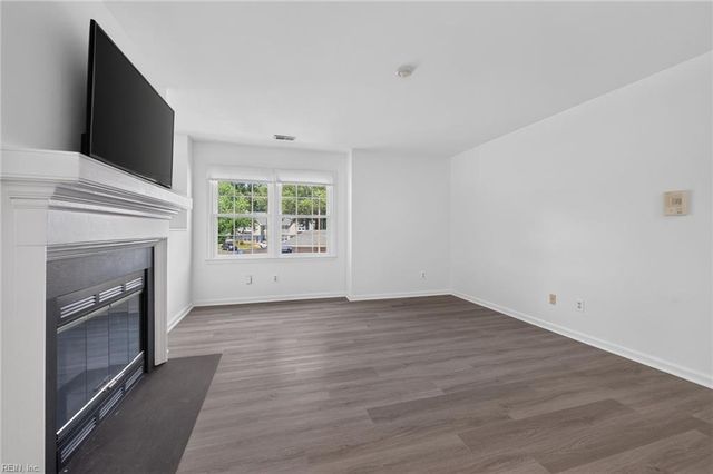 709 Rapidan River Ct Apt D, Chesapeake, VA 23320