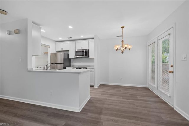 709 Rapidan River Ct Apt D, Chesapeake, VA 23320