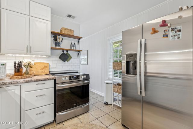 1122 S Topsail Drive, Holly Ridge, NC 28445