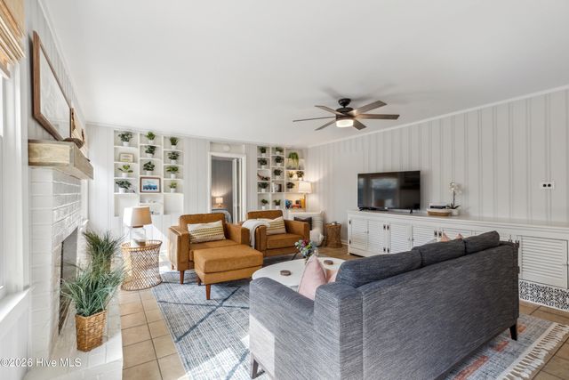 1122 S Topsail Drive, Holly Ridge, NC 28445
