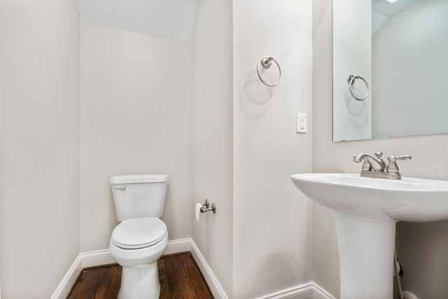 1711 14th Ave, S, Nashville, TN 37212