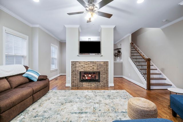 1711 14th Ave, S, Nashville, TN 37212