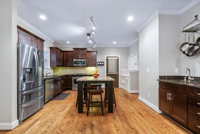 1711 14th Ave, S, Nashville, TN 37212