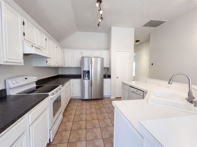 7008 Chateau Drive, Frisco, TX 75035