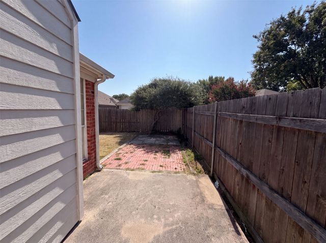 7008 Chateau Drive, Frisco, TX 75035