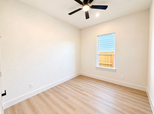5504 Curzon Avenue, Fort Worth, TX 76107