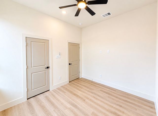 5504 Curzon Avenue, Fort Worth, TX 76107