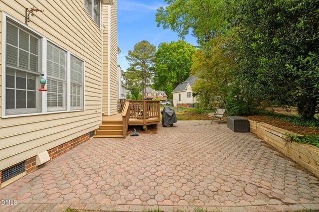 9104 Deerland Grove Drive, Raleigh, NC 27615