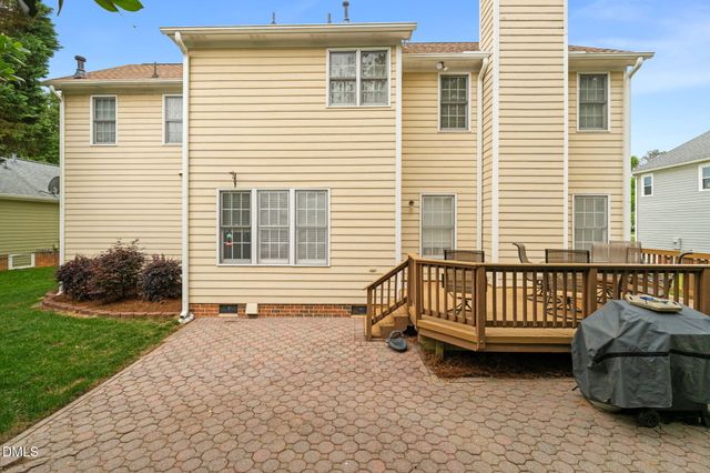 9104 Deerland Grove Drive, Raleigh, NC 27615