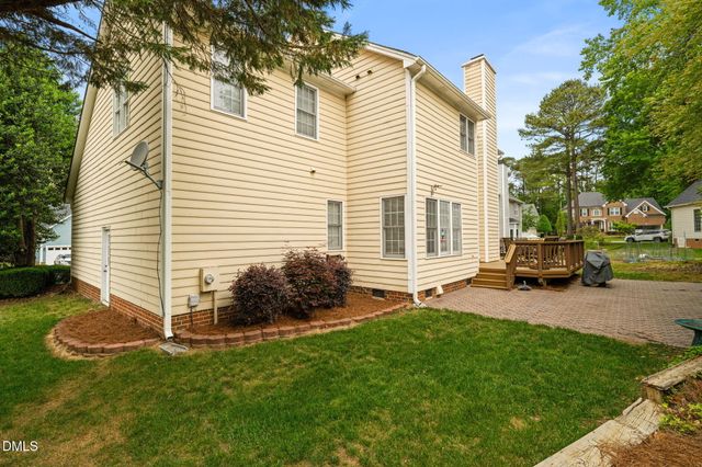 9104 Deerland Grove Drive, Raleigh, NC 27615