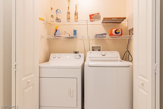 1728 Morning Sun LN, Naples, FL 34119