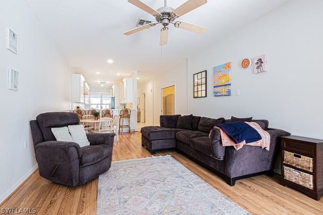 1728 Morning Sun LN, Naples, FL 34119