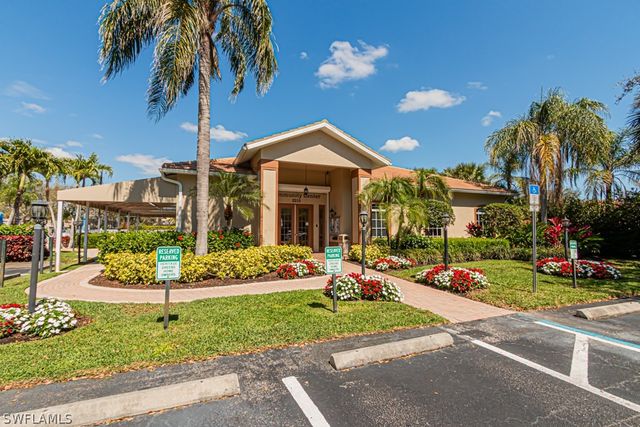 1728 Morning Sun LN, Naples, FL 34119