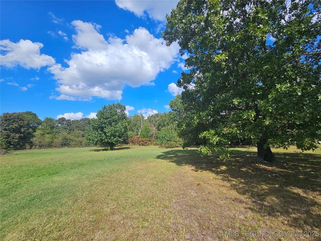 9212 S 443 Road, Locust Grove, OK 74352