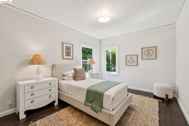 575 58th St, Oakland, CA 94609