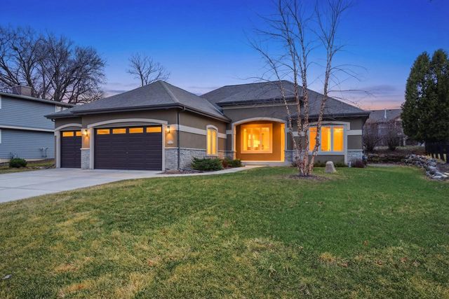 N27W27075 Woodland DRIVE, Pewaukee, WI 53072