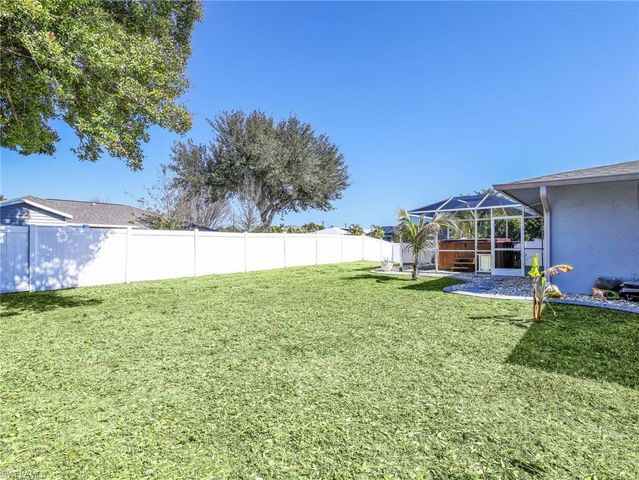 1219 SE 18th TER, Cape Coral, FL 33990