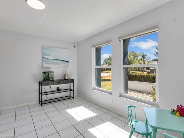 1219 SE 18th TER, Cape Coral, FL 33990