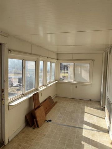 402 N McRae Street, Gas, KS 66742