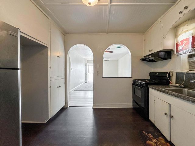 8321 Leander Street, Houston, TX 77012