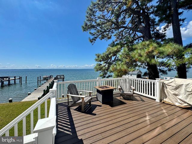 15445 POTOMAC RIVER DR, Cobb Island, MD 20625