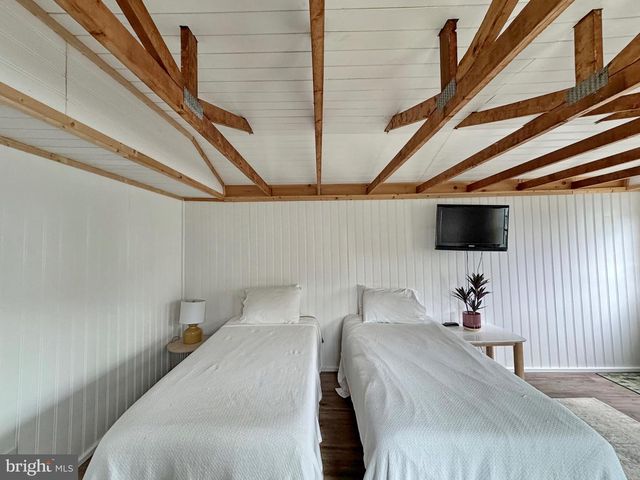 15445 POTOMAC RIVER DR, Cobb Island, MD 20625