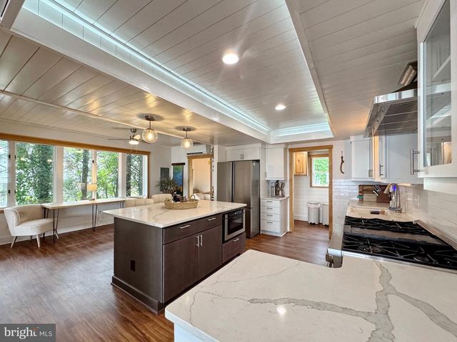 15445 POTOMAC RIVER DR, Cobb Island, MD 20625