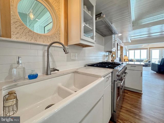 15445 POTOMAC RIVER DR, Cobb Island, MD 20625