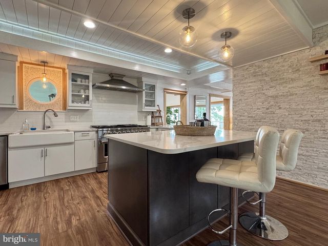 15445 POTOMAC RIVER DR, Cobb Island, MD 20625