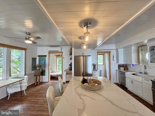 15445 POTOMAC RIVER DR, Cobb Island, MD 20625