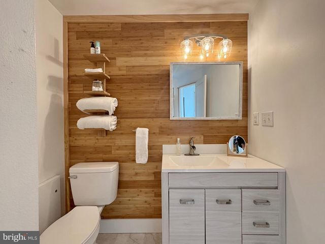 15445 POTOMAC RIVER DR, Cobb Island, MD 20625