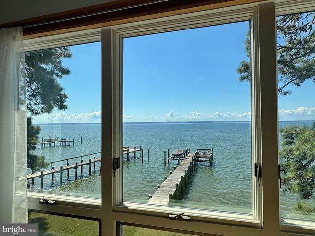 15445 POTOMAC RIVER DR, Cobb Island, MD 20625