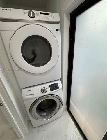 19314 SW 121st Ct, Miami, FL 33177