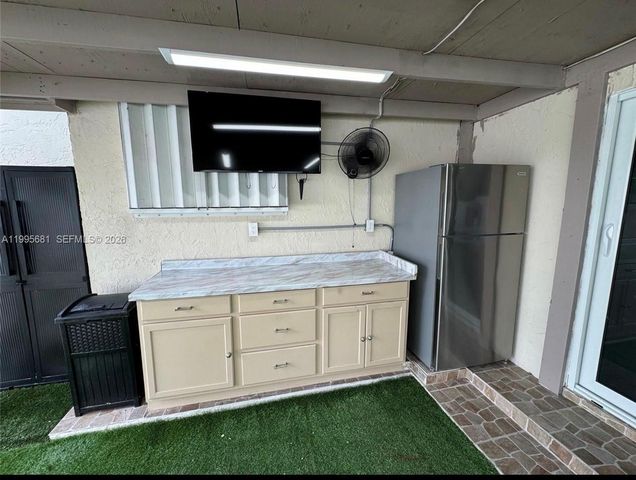 19314 SW 121st Ct, Miami, FL 33177