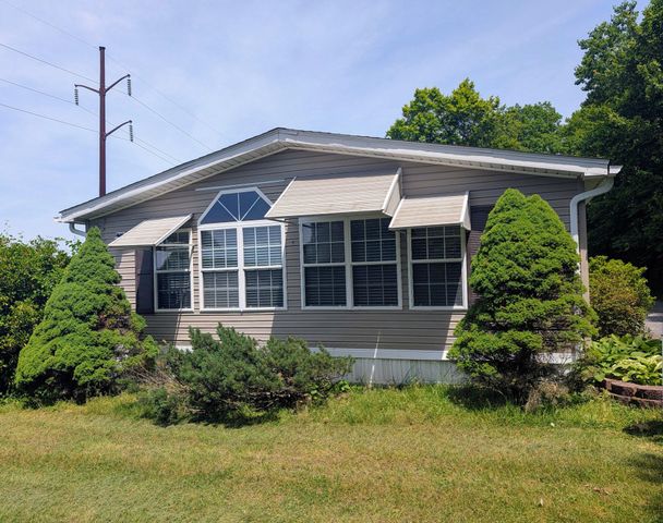 180 ST CLAIR AVE, Pottsville, PA 17901