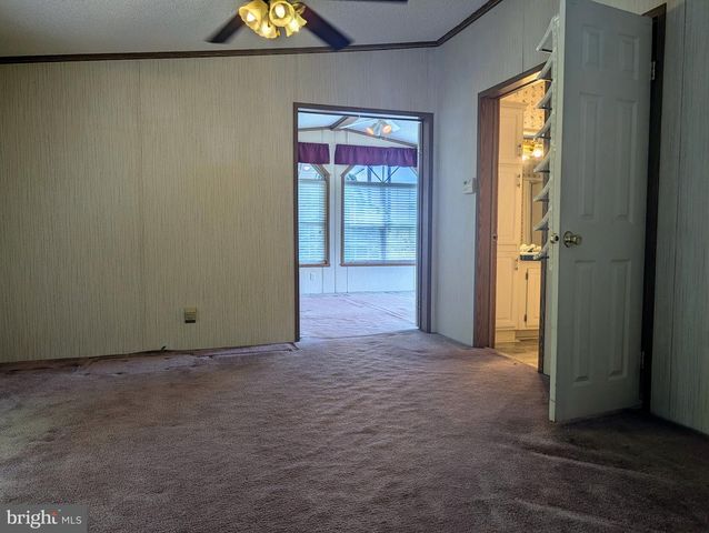 180 ST CLAIR AVE, Pottsville, PA 17901
