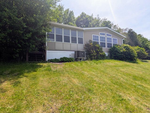 180 ST CLAIR AVE, Pottsville, PA 17901