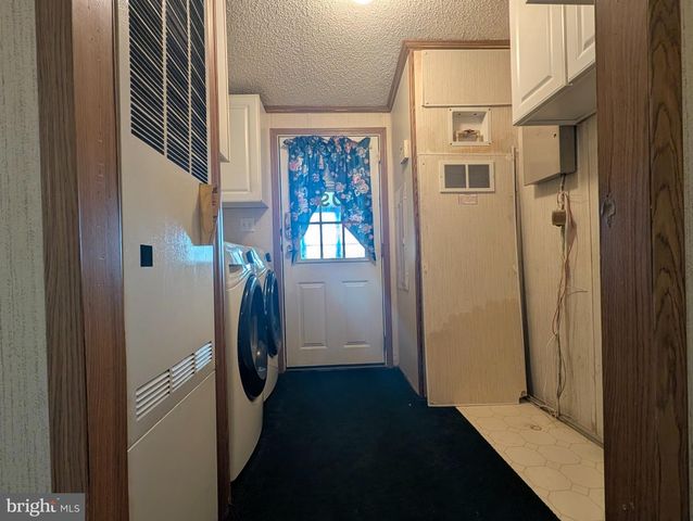 180 ST CLAIR AVE, Pottsville, PA 17901