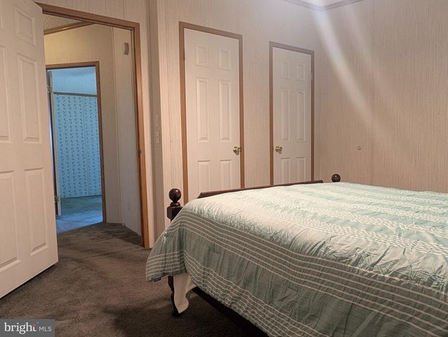 180 ST CLAIR AVE, Pottsville, PA 17901