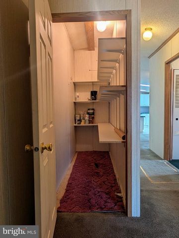 180 ST CLAIR AVE, Pottsville, PA 17901