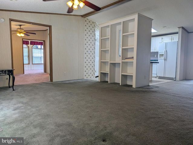 180 ST CLAIR AVE, Pottsville, PA 17901