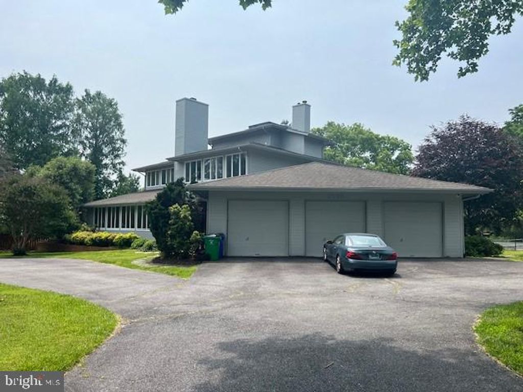 5055 AMESBURY DR, Columbia, MD 21044