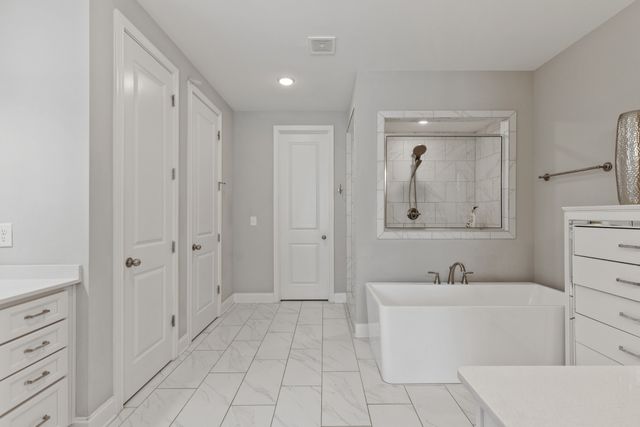 530 Oakvale Ln, Mount Juliet, TN 37122