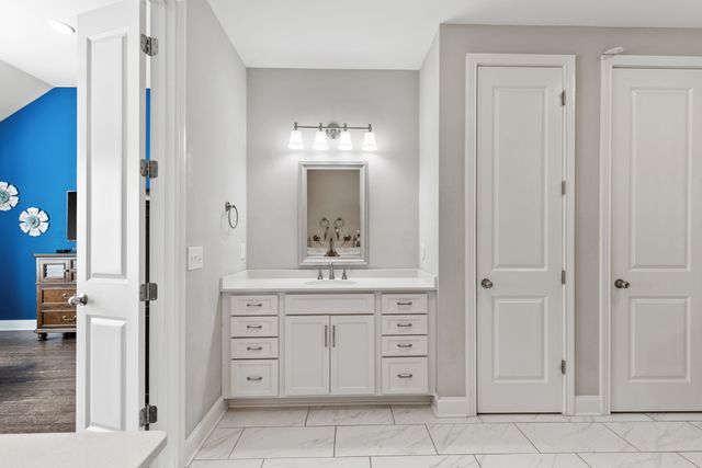 530 Oakvale Ln, Mount Juliet, TN 37122