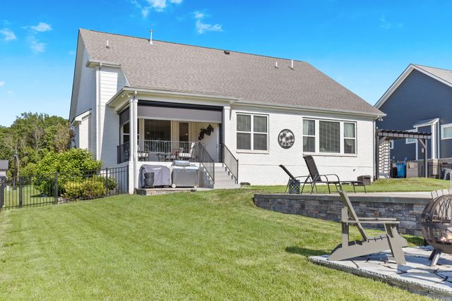 530 Oakvale Ln, Mount Juliet, TN 37122