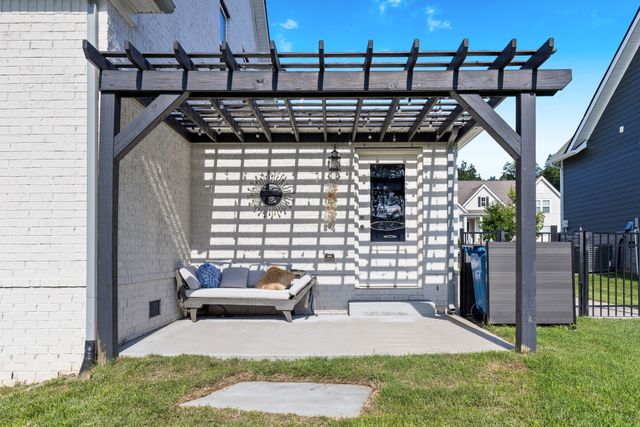 530 Oakvale Ln, Mount Juliet, TN 37122