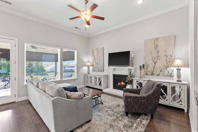 530 Oakvale Ln, Mount Juliet, TN 37122