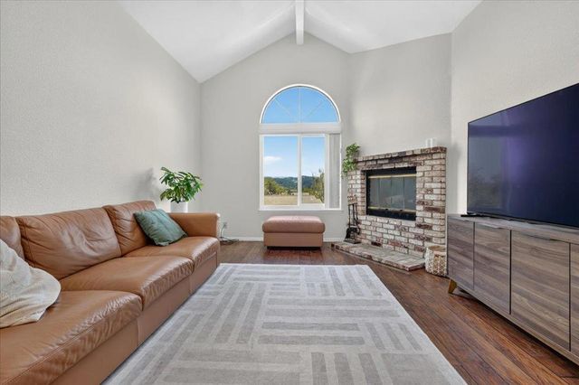 4 Carriage Lane, Scotts Valley, CA 95066