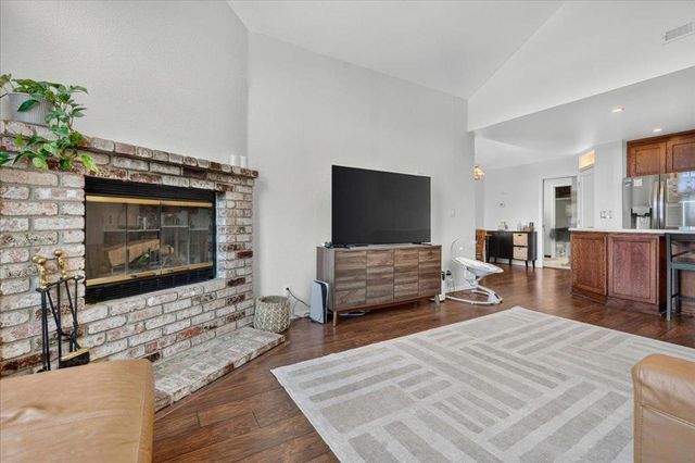 4 Carriage Lane, Scotts Valley, CA 95066